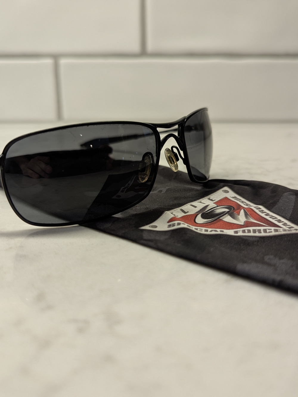 Oakley Crosshair 2.0 Men's Black Sunglasses with Dark Smoke Lenses